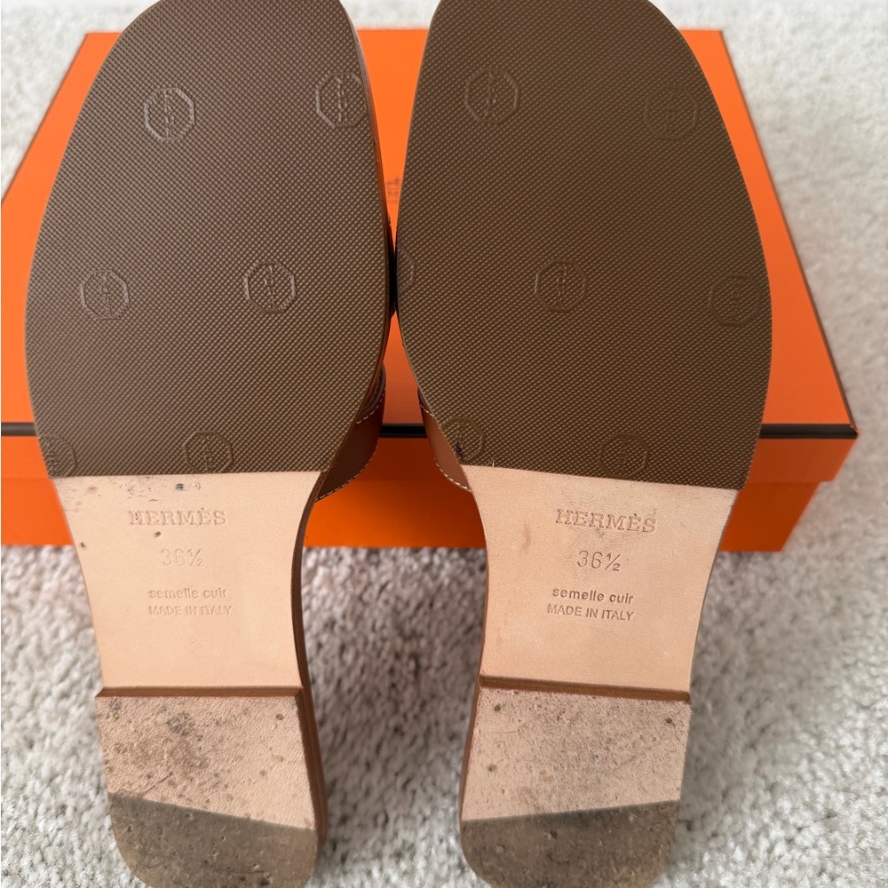 Hermes Oran Leather Sandals - Excellent Condition, Worn Once - Picture 15 of 16